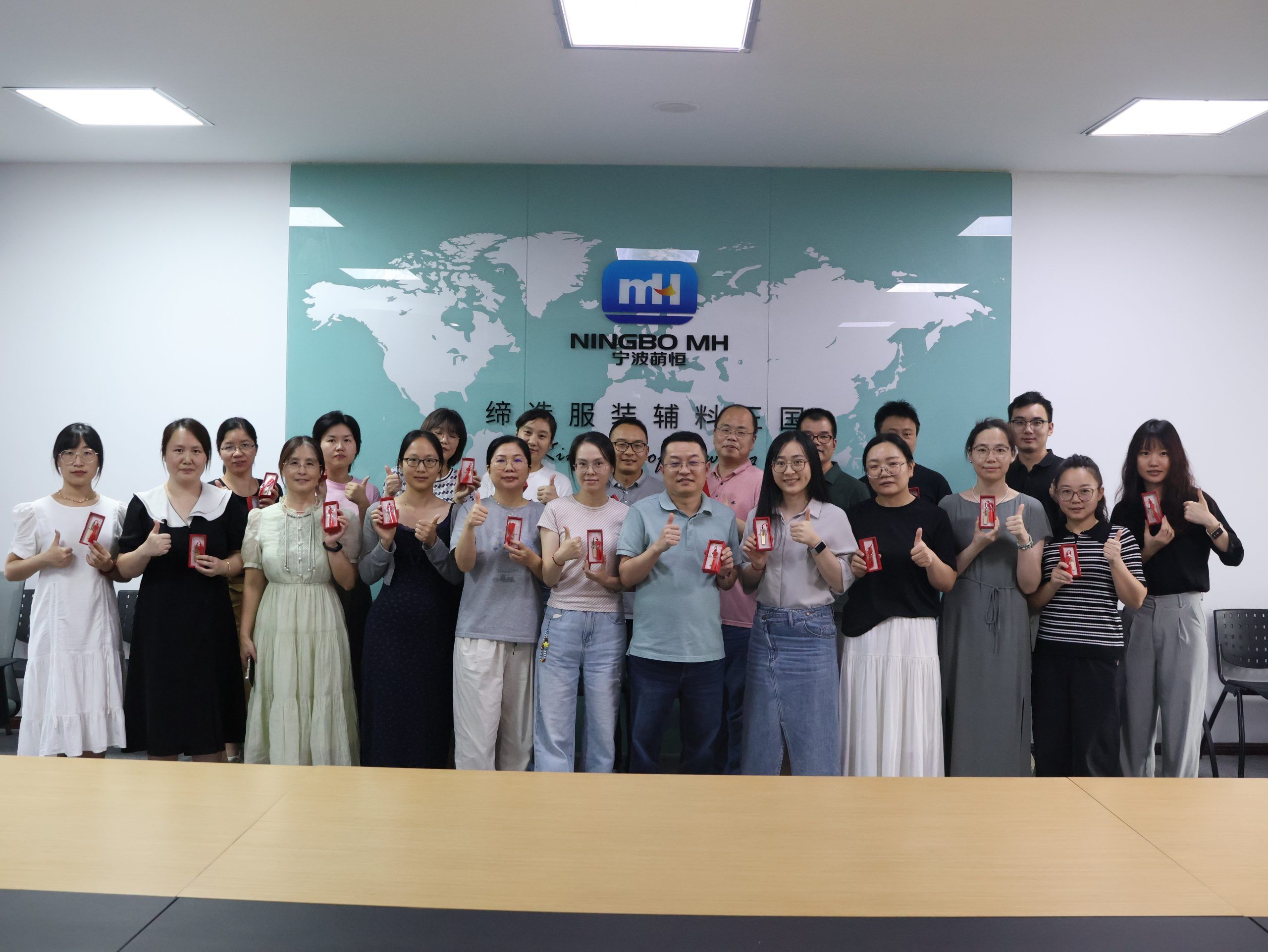 師者匠心 燭照未來(lái) | 國(guó)貿(mào)舉辦內(nèi)訓(xùn)師香薰蠟燭DIY活動(dòng)